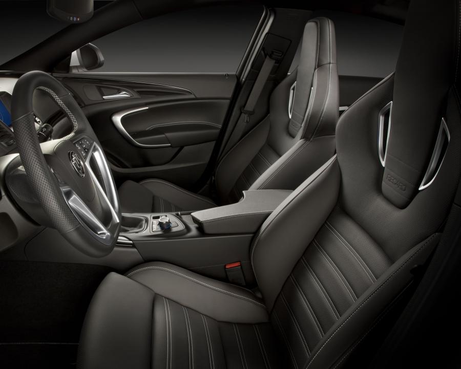 Интерьер Buick Regal GS Concept 2010 года  (фото 1 из 17)
